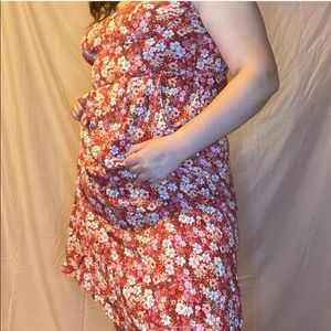 red floral dress w/ pockets